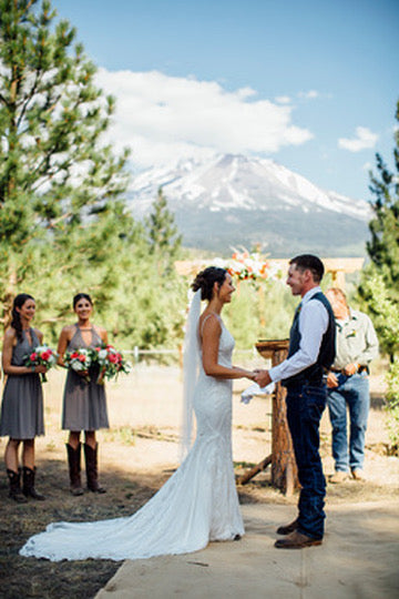 Wedding ceremony with a mountain in the background