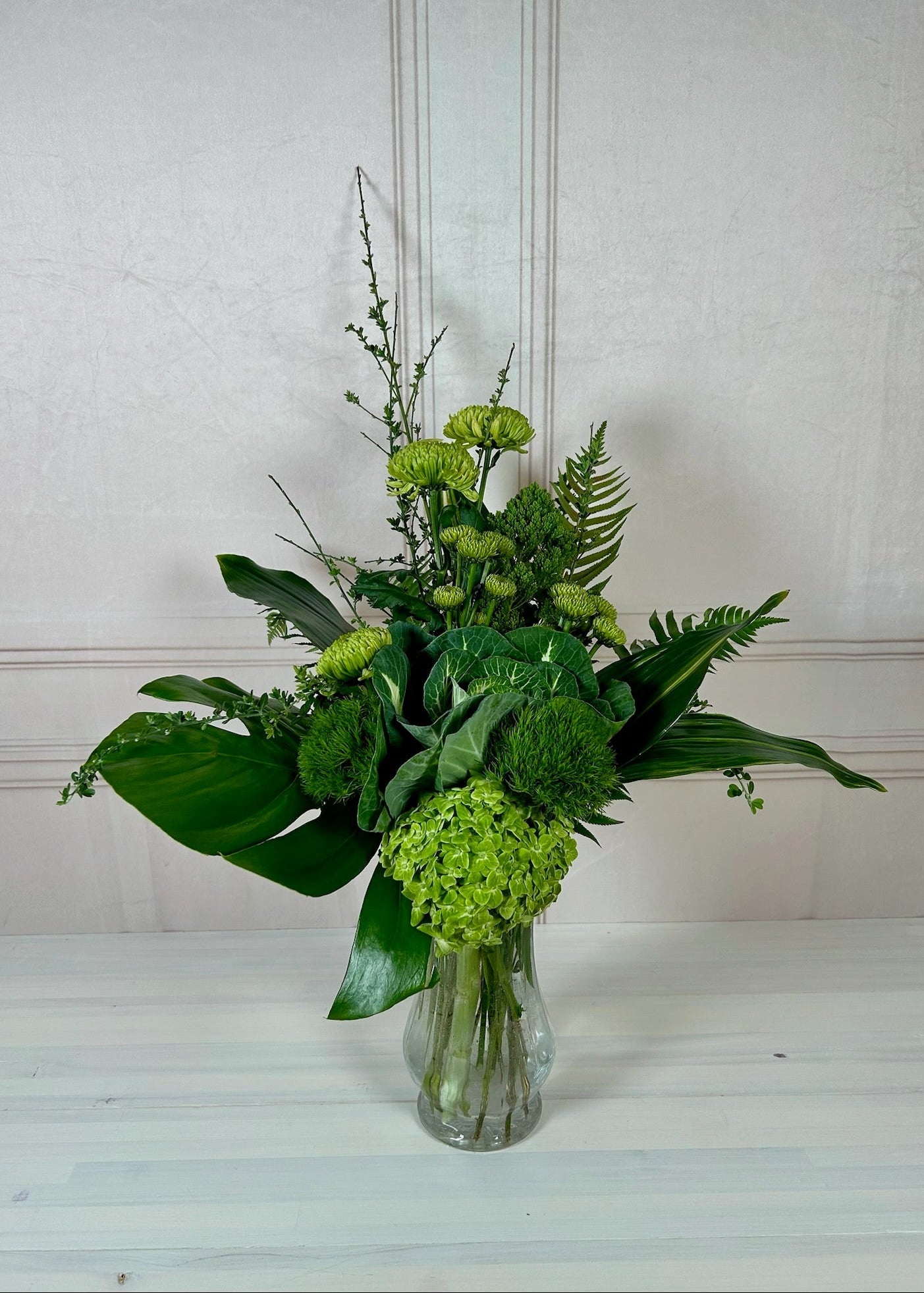 Emerald Elegance/The Gentleman Design Sympathy Arrangement